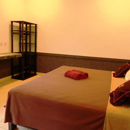 Doubleyou Homestay Pemuteran Exterior photo
