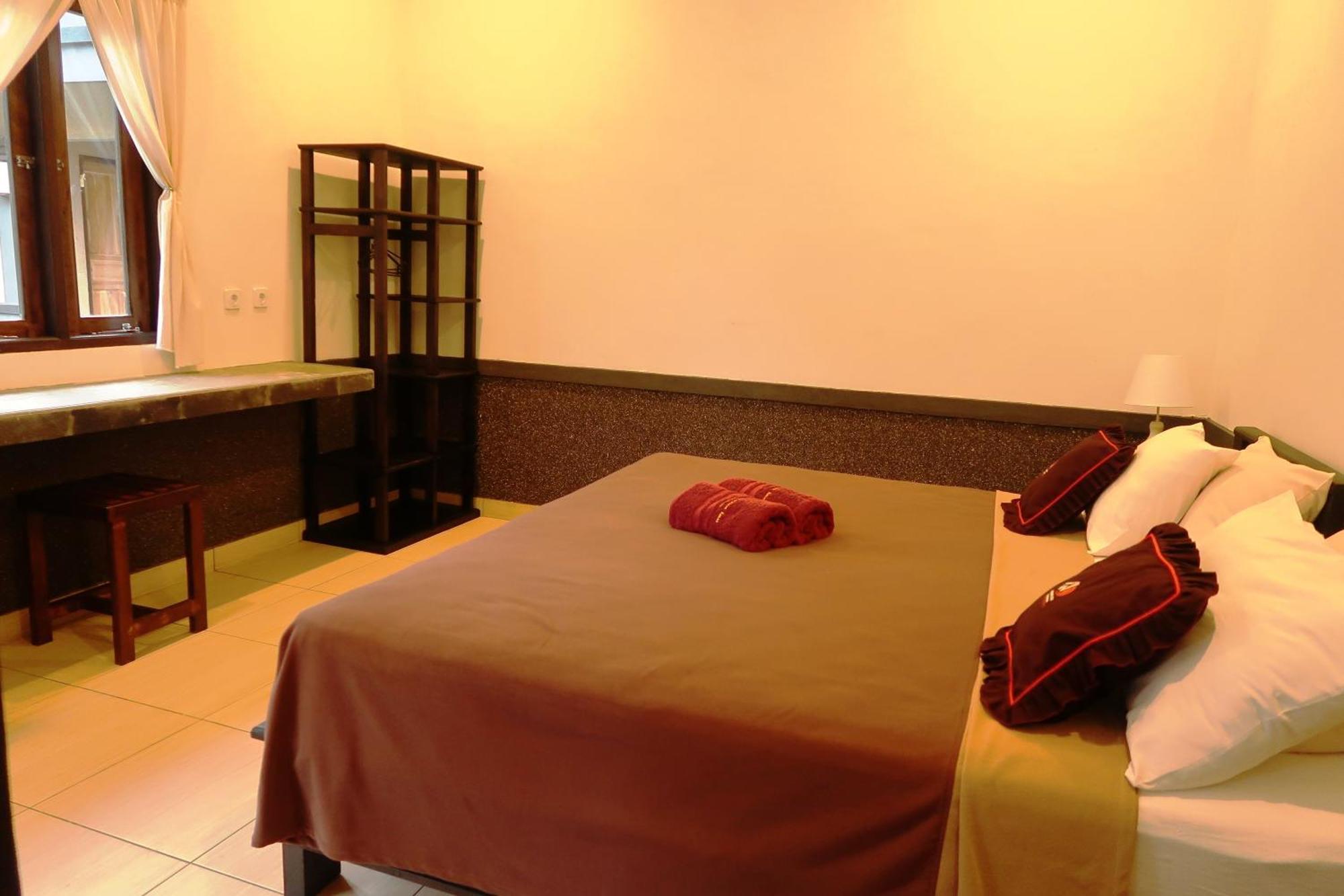 Doubleyou Homestay Pemuteran Exterior photo