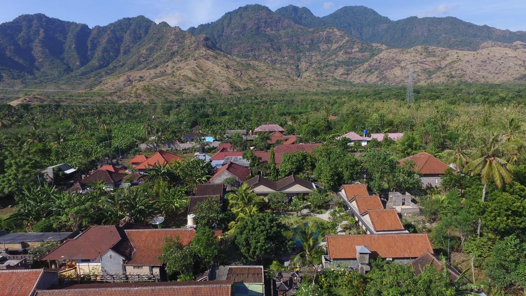 Doubleyou Homestay Pemuteran Exterior photo