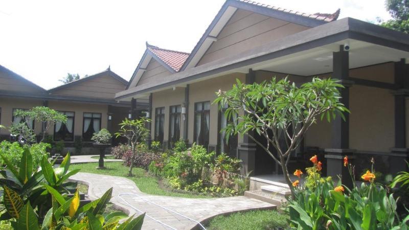 Doubleyou Homestay Pemuteran Exterior photo