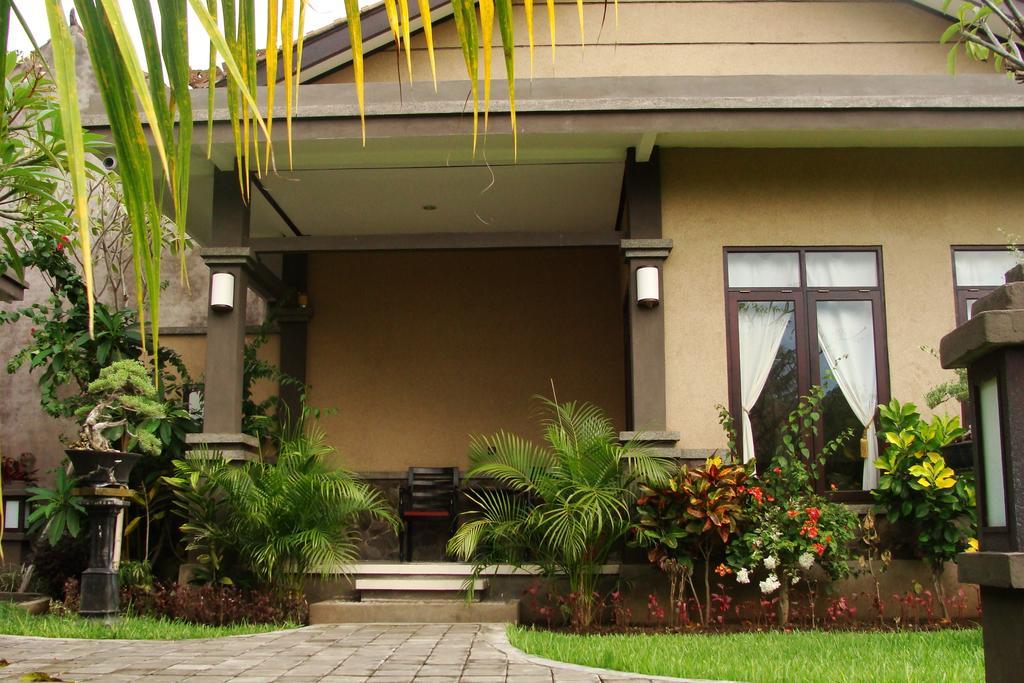 Doubleyou Homestay Pemuteran Exterior photo