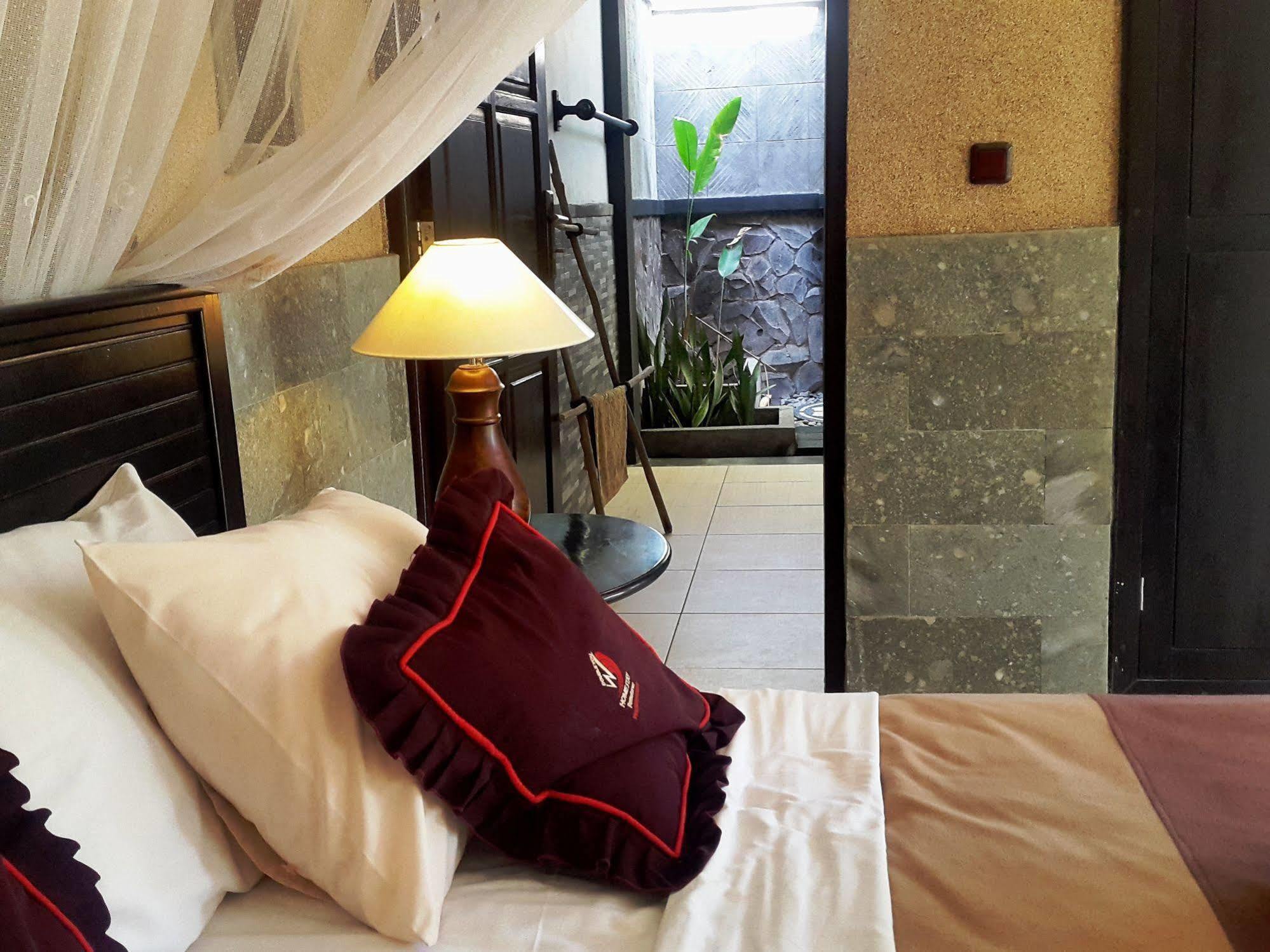 Doubleyou Homestay Pemuteran Exterior photo